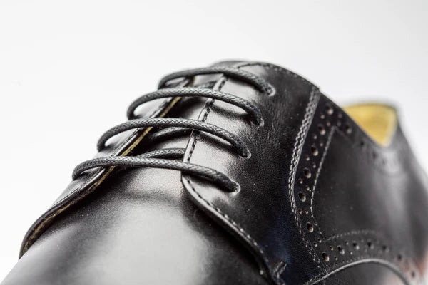 Grand Lace-Up Brogue   Calf leather in black