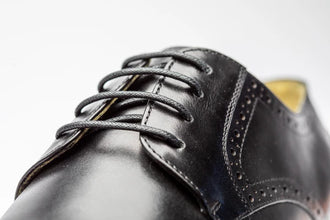 Grand Lace-Up Brogue   Calf leather in black